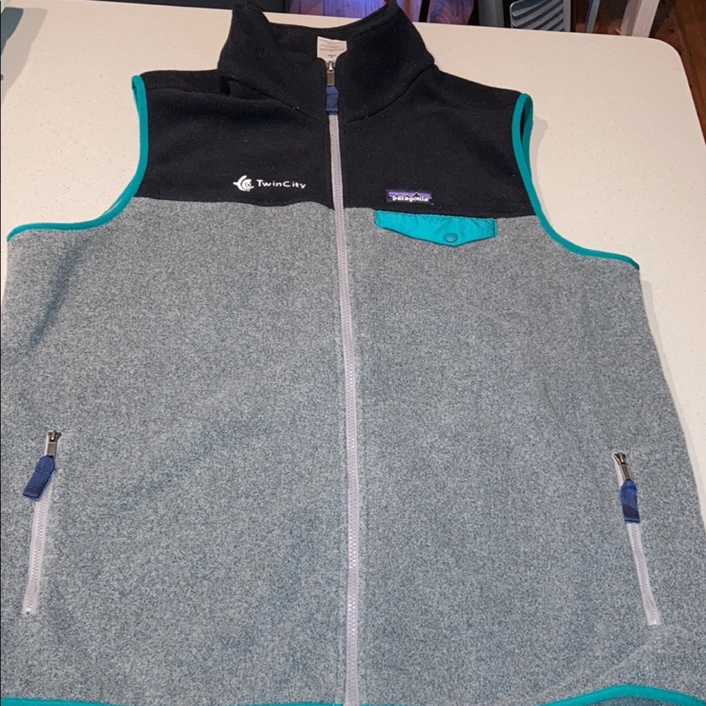 - Men’s Patagonia Synchilla Fleece Jacket Vest XLarge
